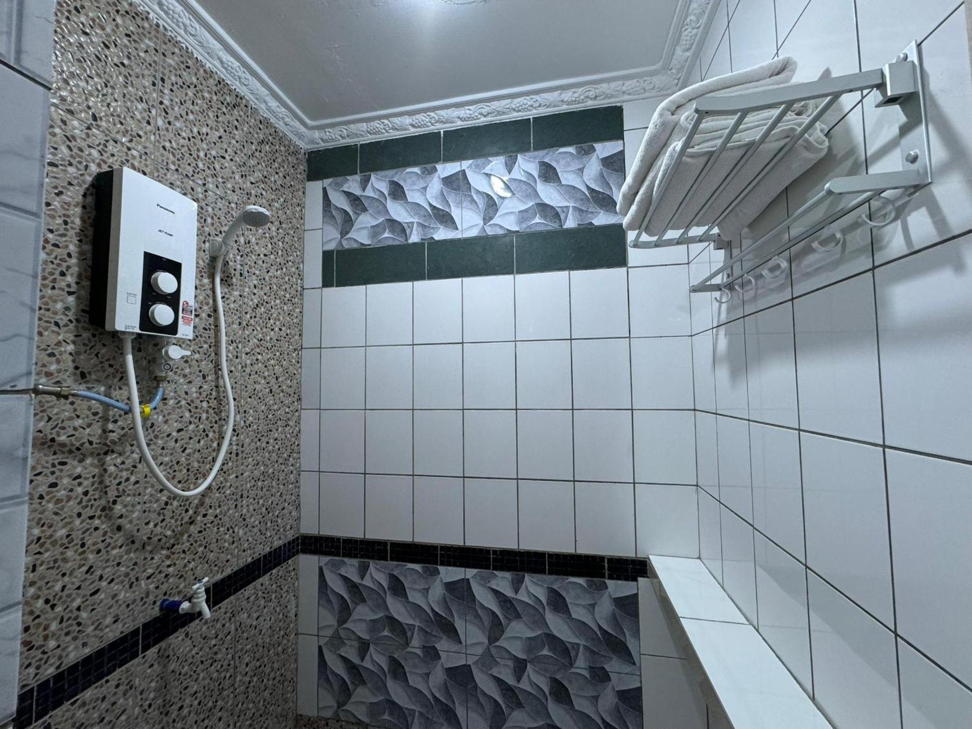 Myoldhouse Apartment Лахад Дату Екстериор снимка