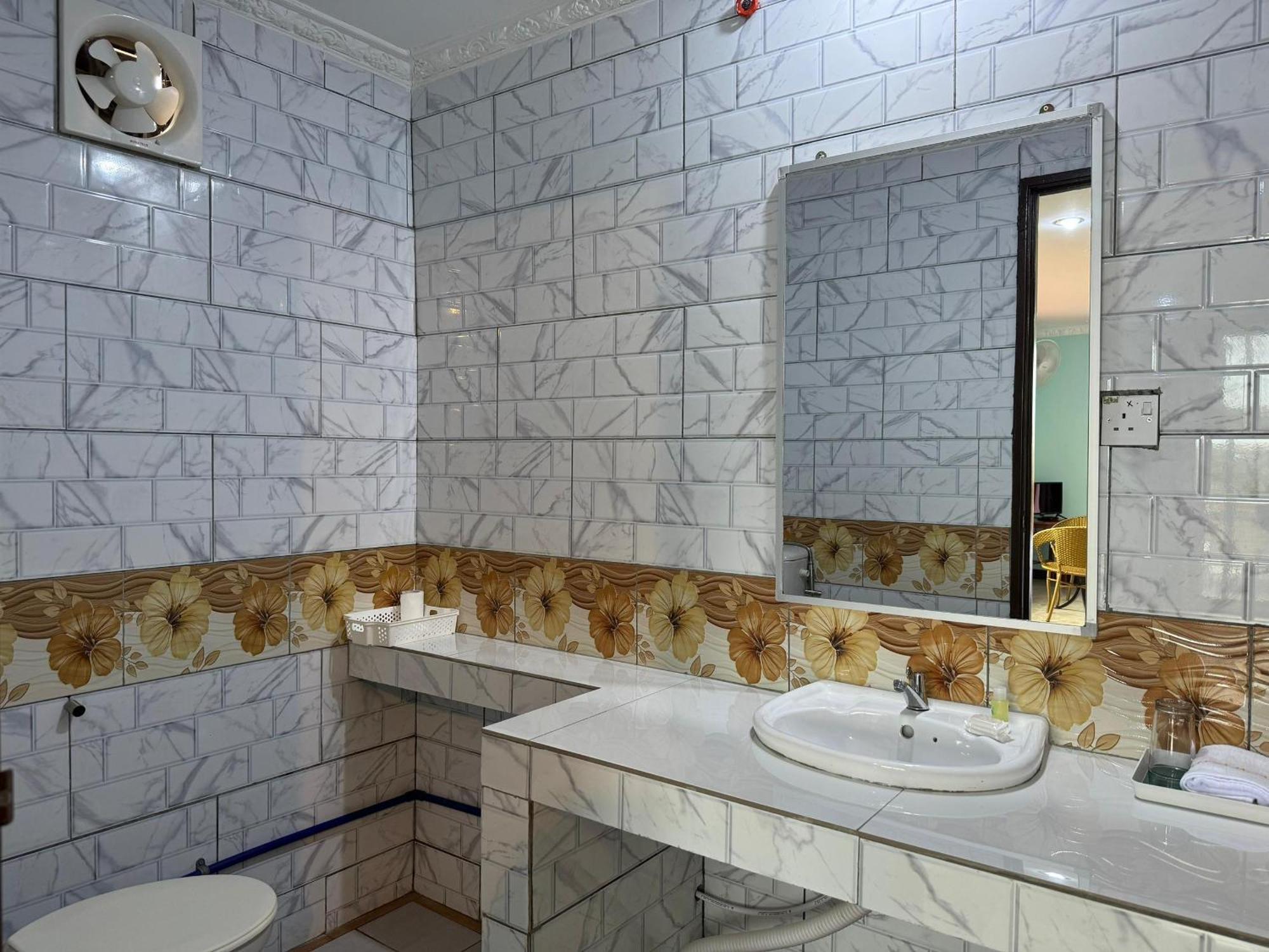 Myoldhouse Apartment Лахад Дату Екстериор снимка
