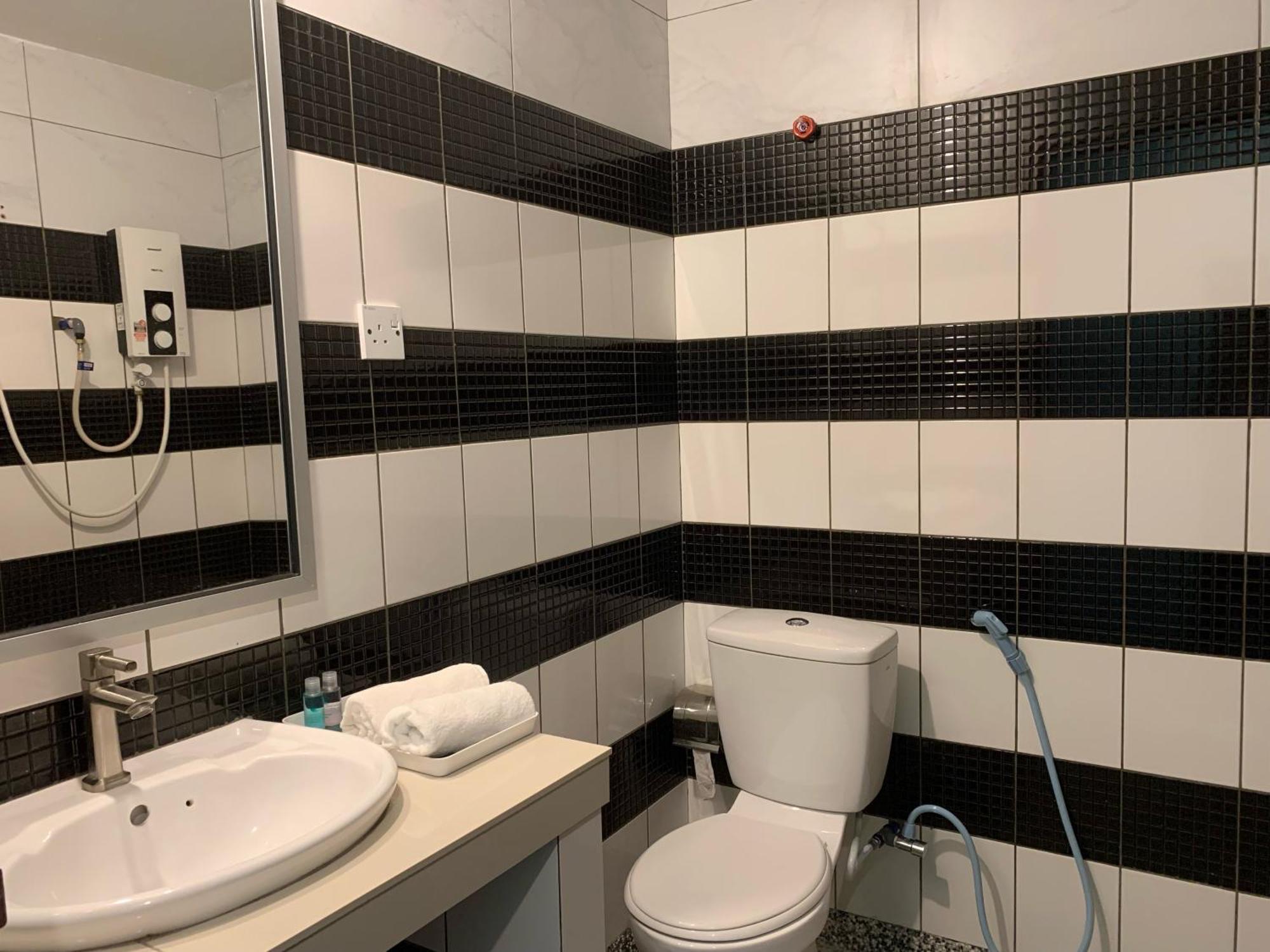 Myoldhouse Apartment Лахад Дату Екстериор снимка